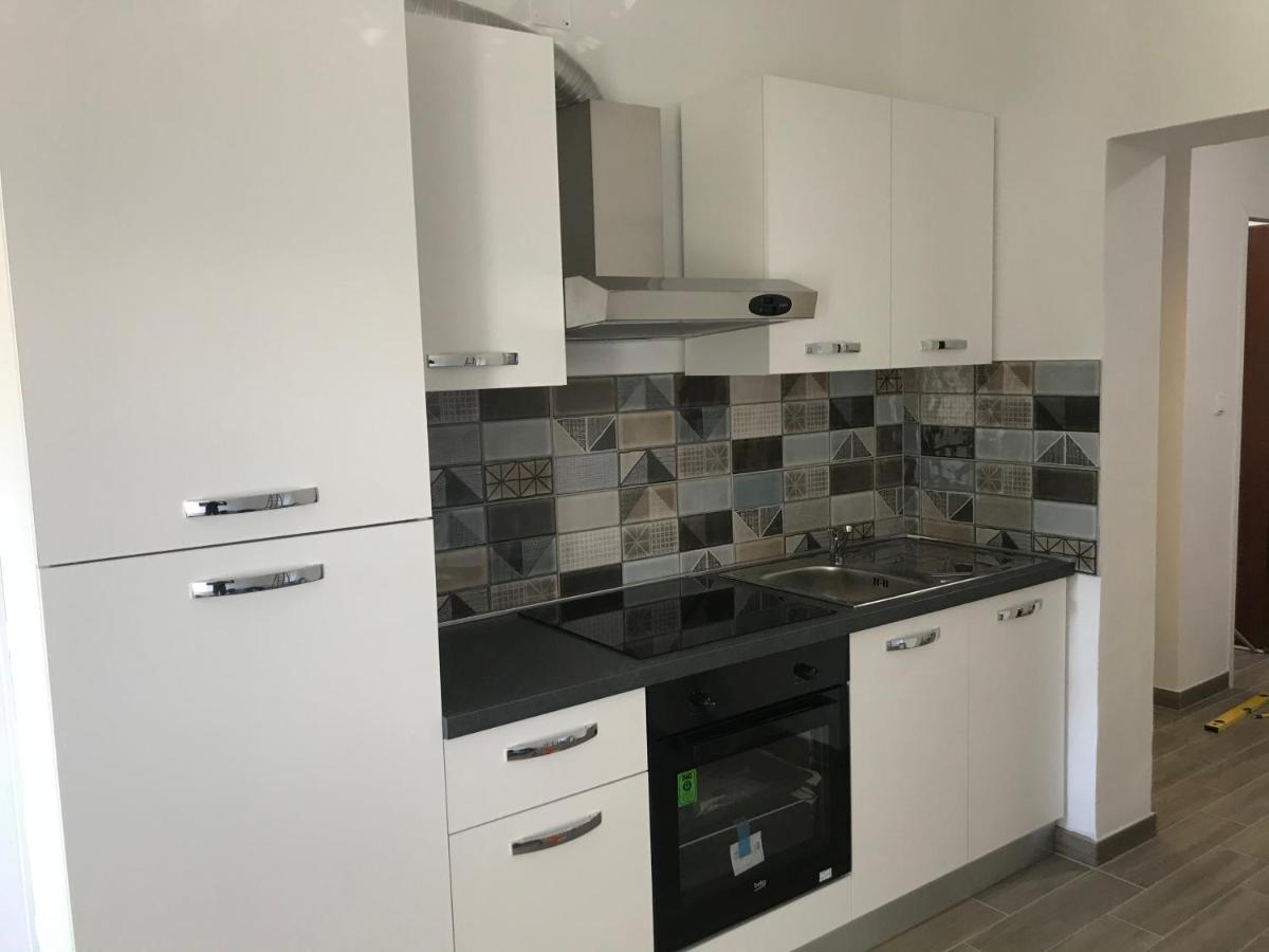 Apartments Lena Башка Екстер'єр фото