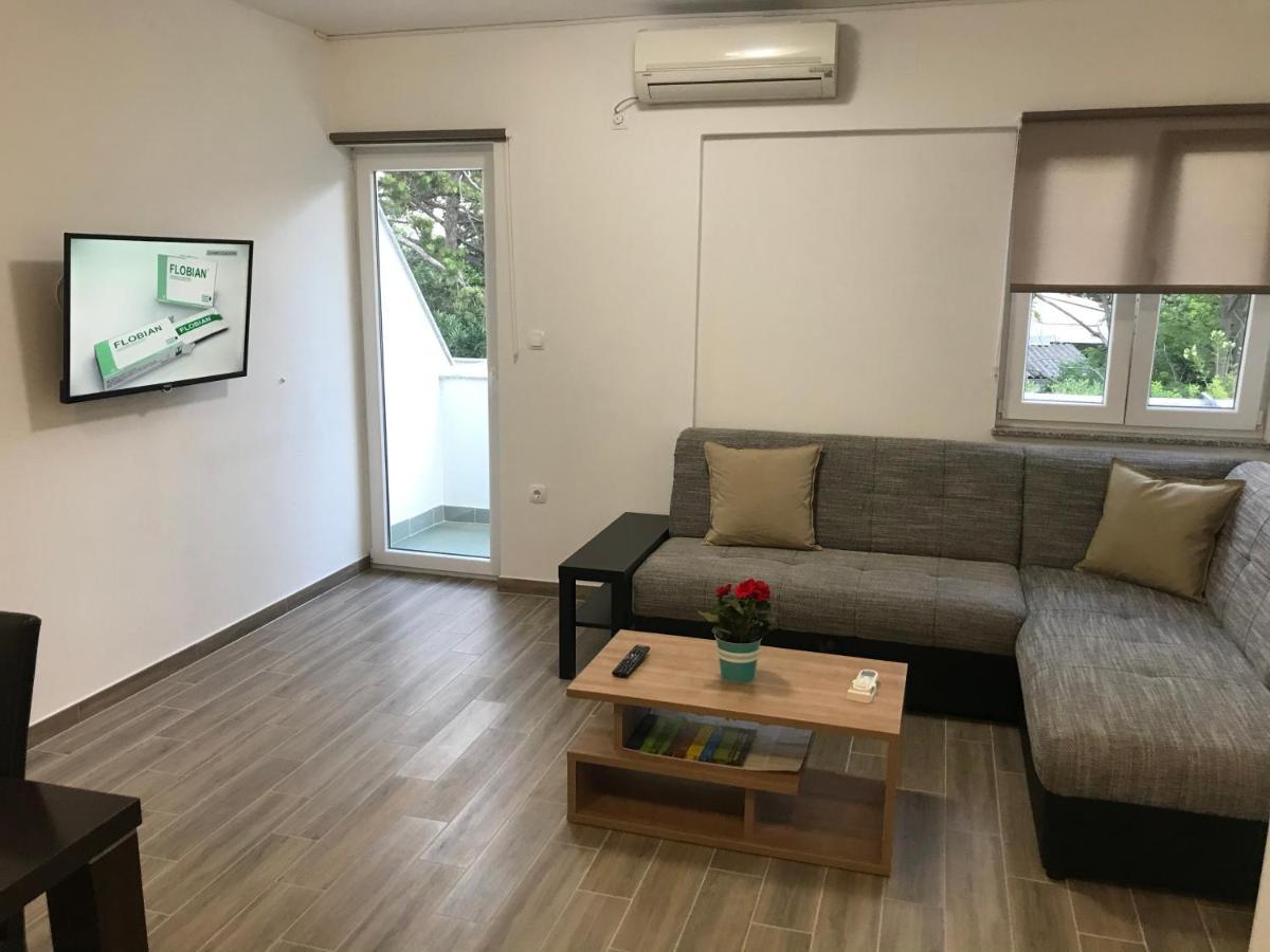Apartments Lena Башка Екстер'єр фото