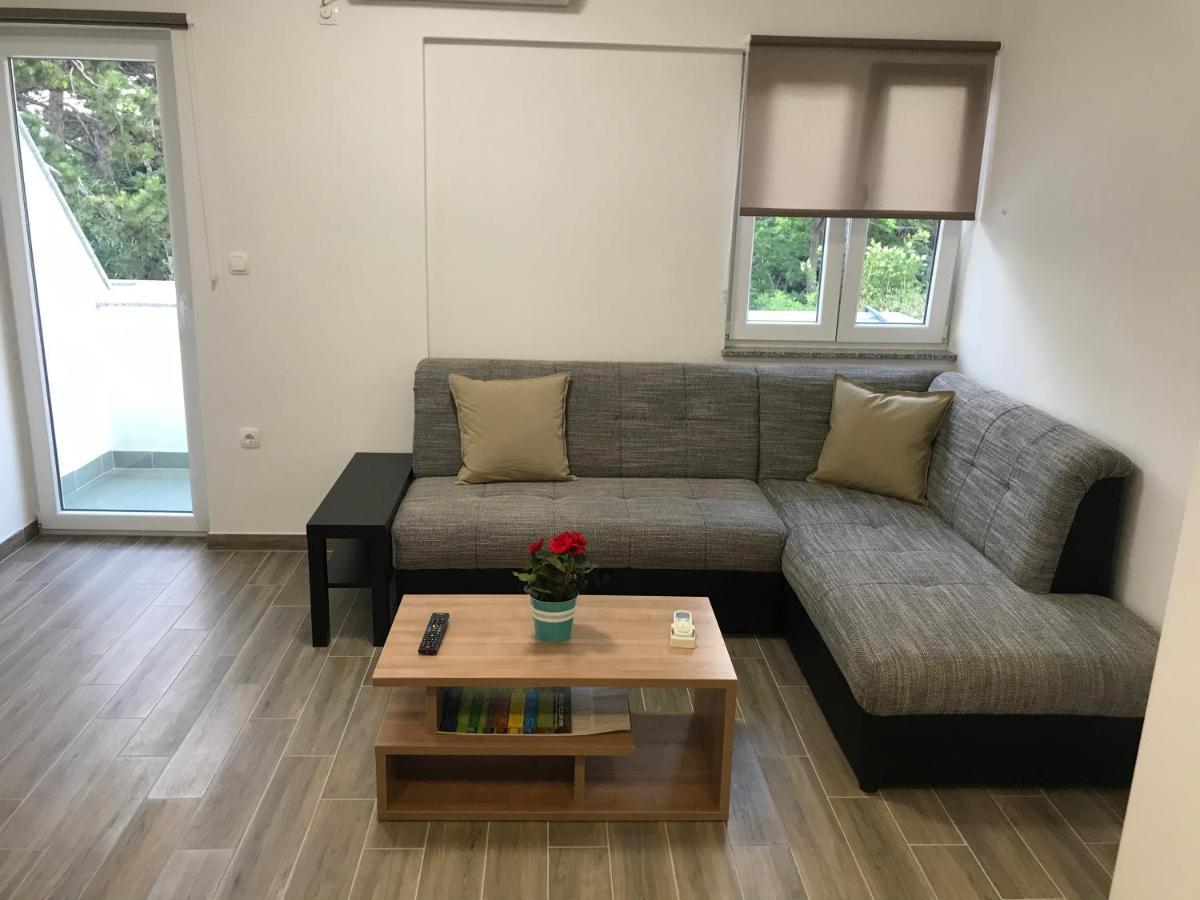 Apartments Lena Башка Екстер'єр фото