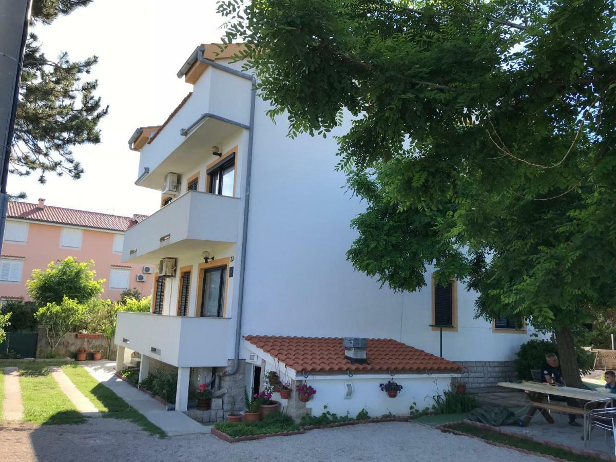 Apartments Lena Башка Екстер'єр фото