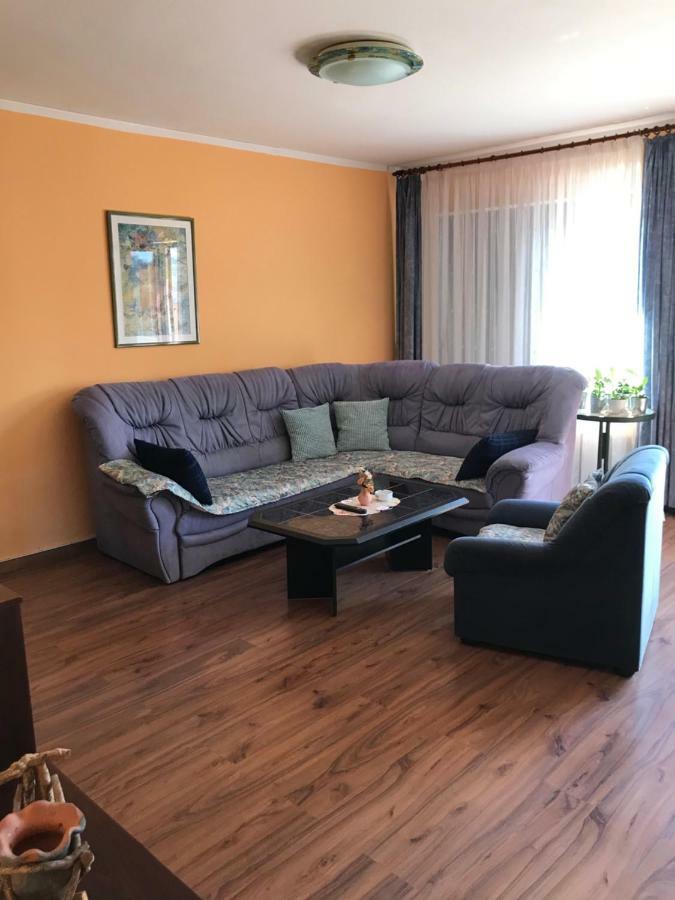 Apartments Lena Башка Екстер'єр фото
